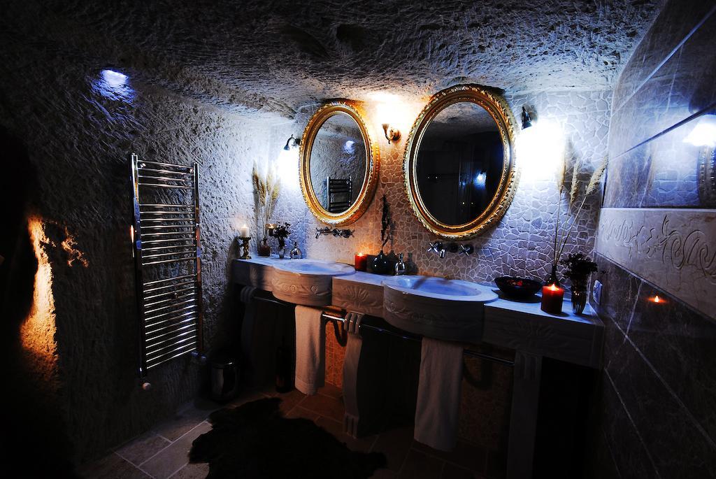 Cappadocia Perimasali Cave Hotel อูร์กุบ ภายนอก รูปภาพ