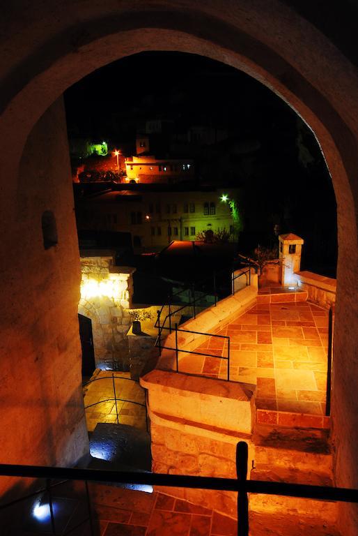 Cappadocia Perimasali Cave Hotel อูร์กุบ ภายนอก รูปภาพ