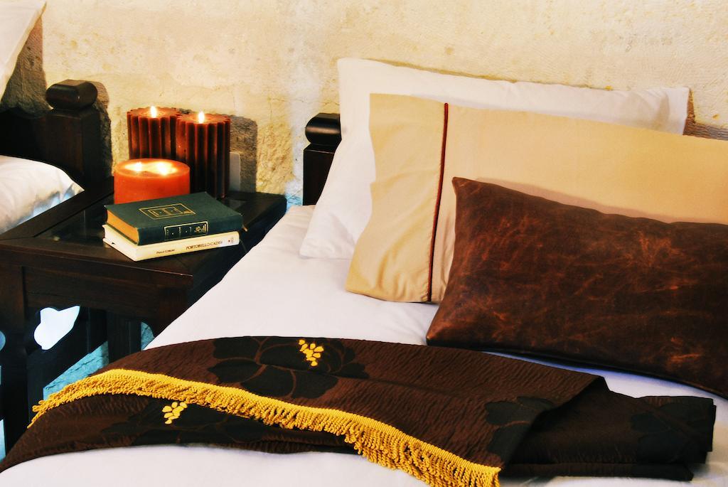 Cappadocia Perimasali Cave Hotel อูร์กุบ ภายนอก รูปภาพ