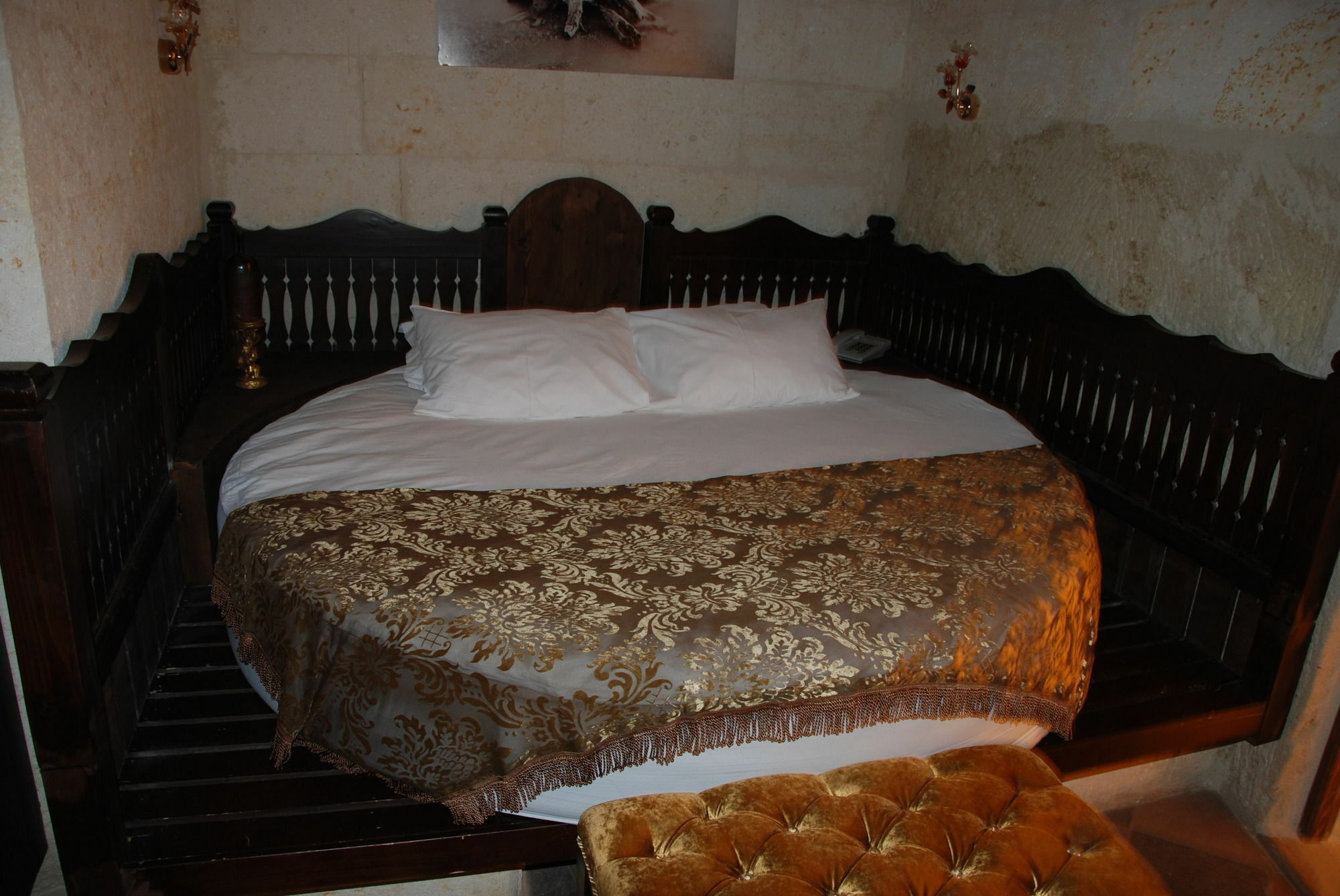Cappadocia Perimasali Cave Hotel อูร์กุบ ภายนอก รูปภาพ