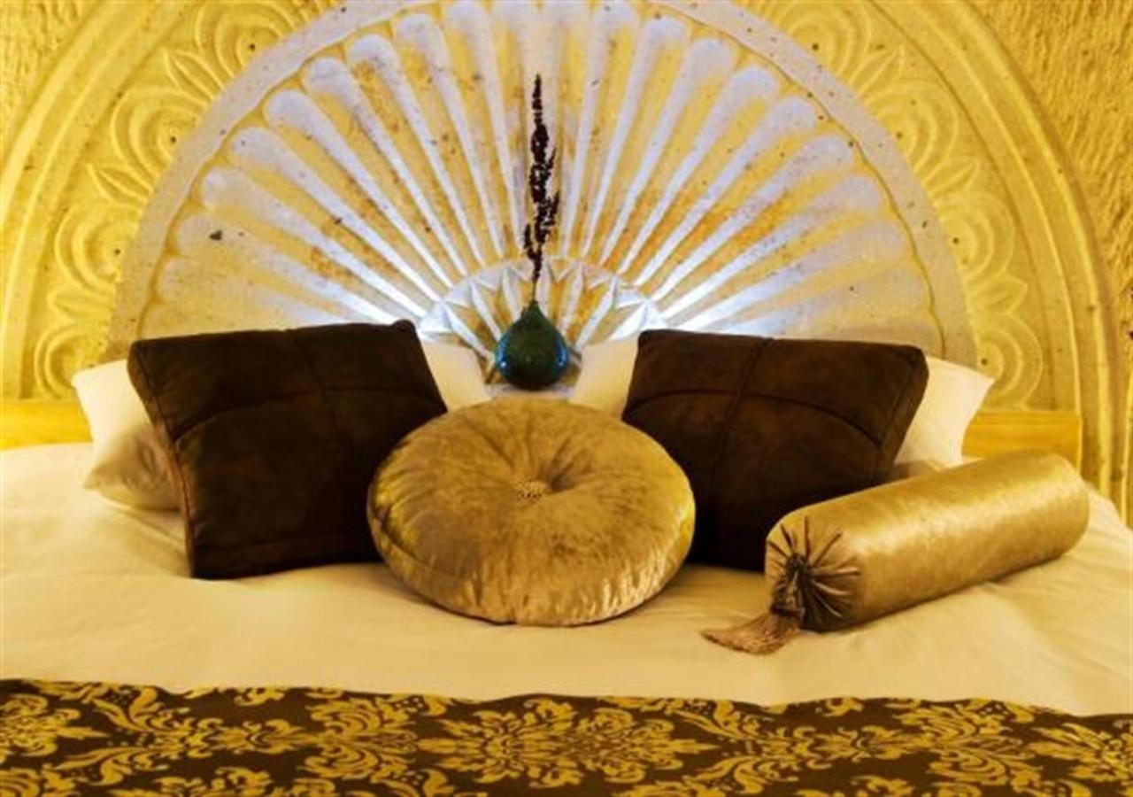 Cappadocia Perimasali Cave Hotel อูร์กุบ ภายนอก รูปภาพ