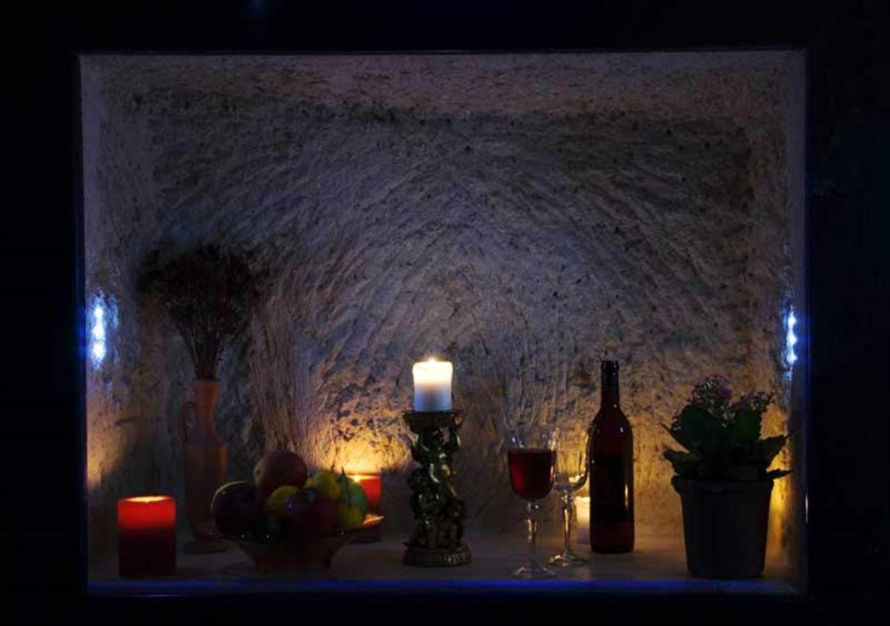 Cappadocia Perimasali Cave Hotel อูร์กุบ ภายนอก รูปภาพ